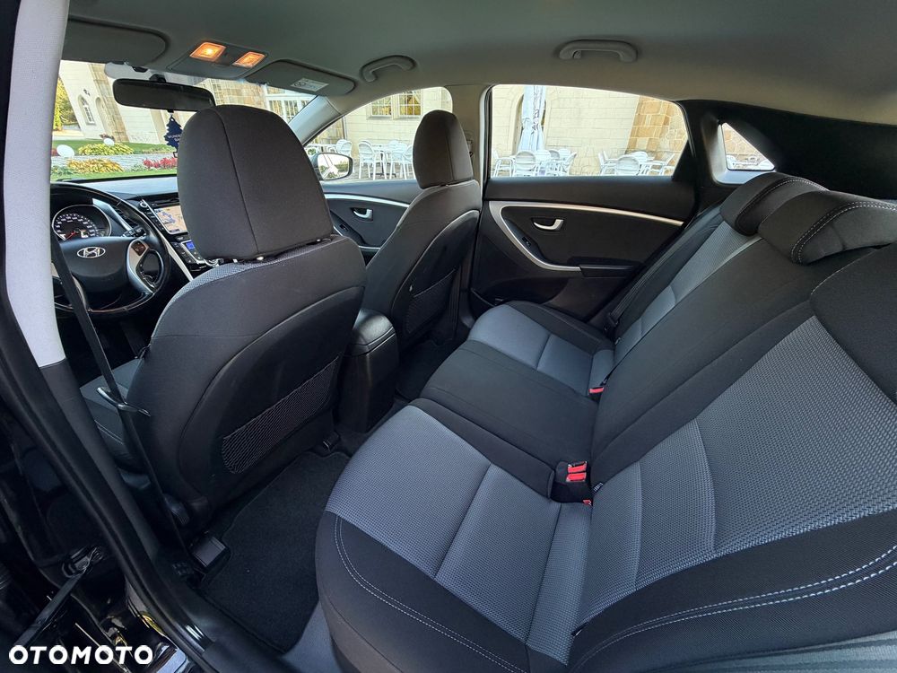 Hyundai i30 1.4 Premium - 16