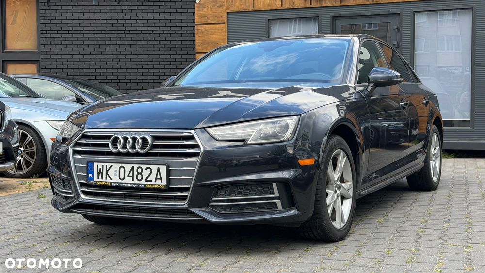 Audi A4 Limousine - 1