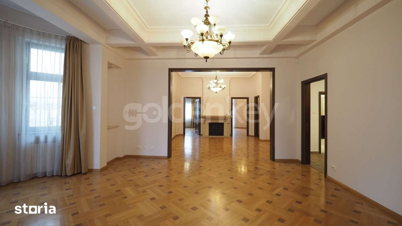 Apartament somptuos tip duplex cu 5 camere si gradina de 300mp — fotografia 3