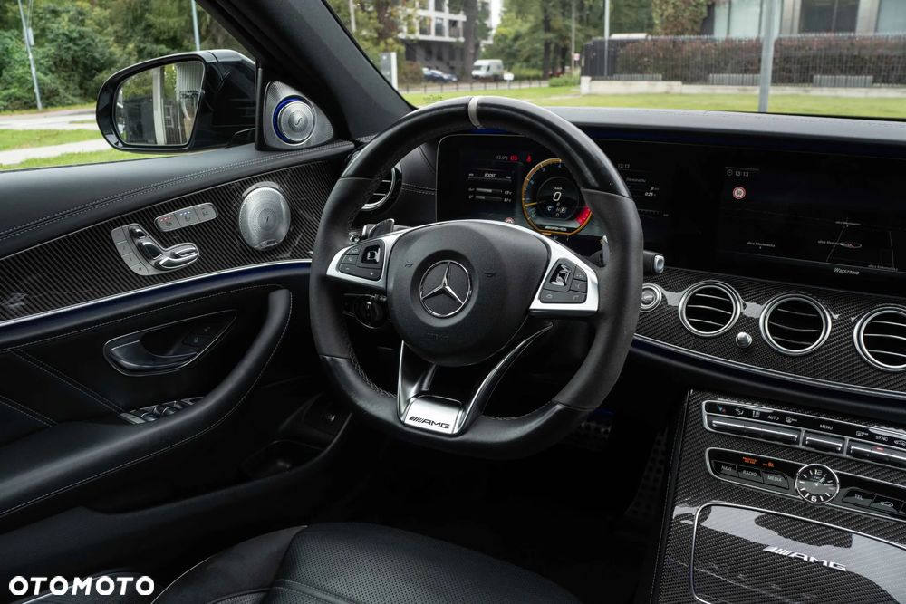 Mercedes-Benz Klasa E AMG 63 S 4-Matic+ - 25