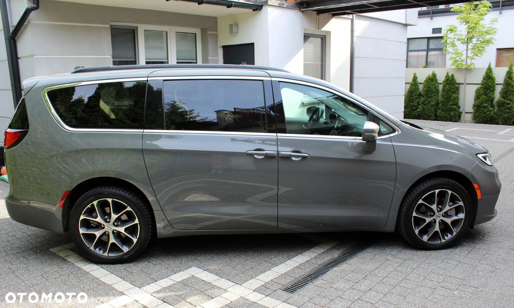 Chrysler Pacifica - 7