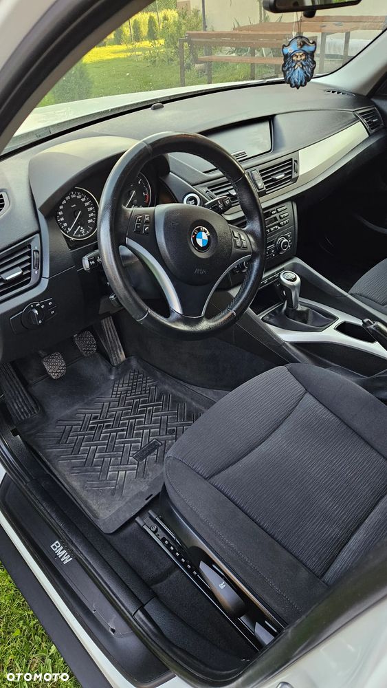 BMW X1 sDrive18d - 10