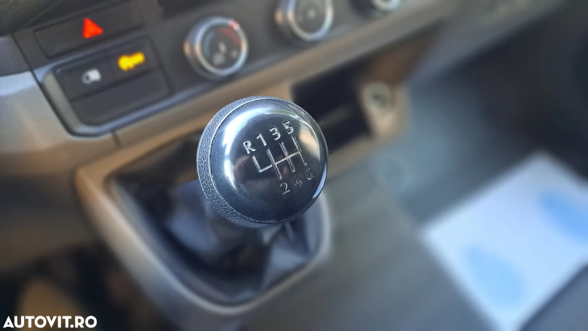 Volkswagen Crafter - 34