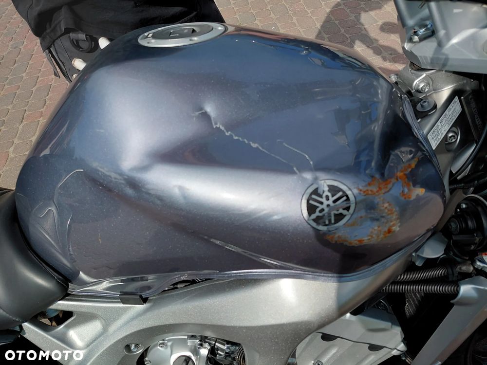 Yamaha FZ6 - 11