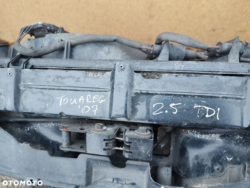 VW Touareg I 1 7L wzmocnienie pas komplet 2.5 TDI - 9