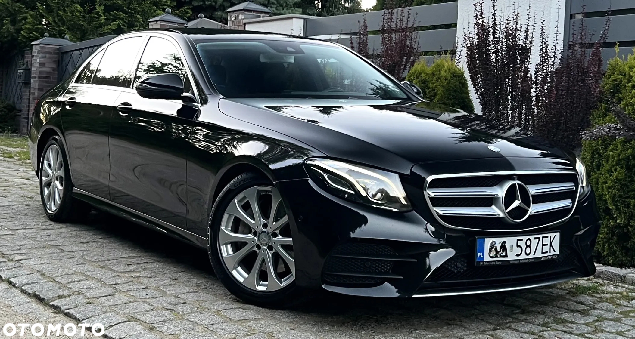 Mercedes-Benz Klasa E 220 d Business Edition 9G-TRONIC - 34