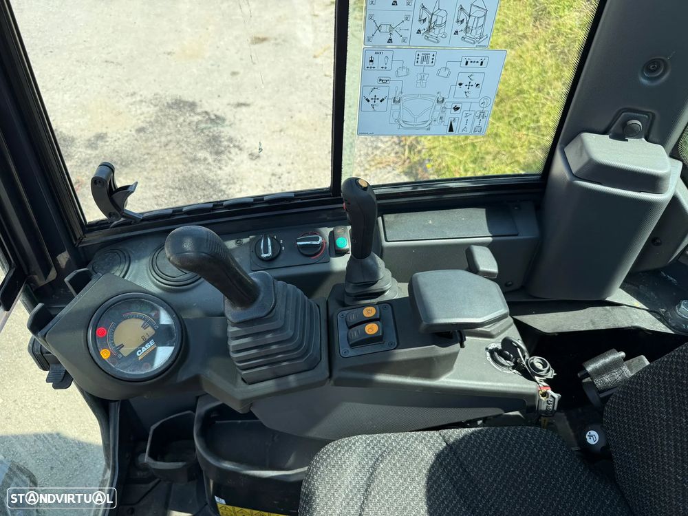 Case CX17D Cab - mini escavadora - 6