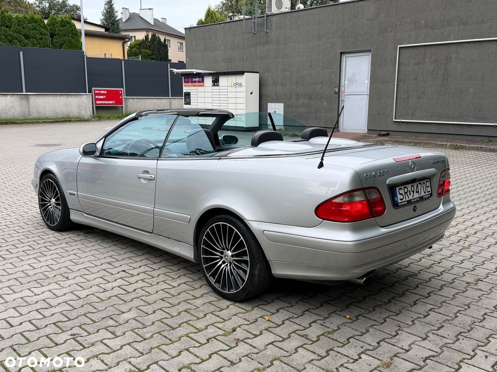 Mercedes-Benz CLK - 6