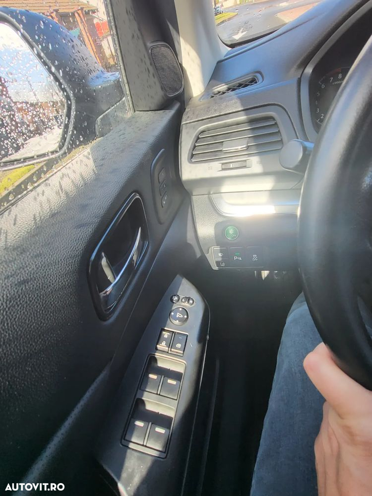 Honda CR-V - 14