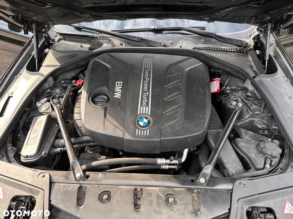 BMW Seria 5 525d Luxury Line - 21