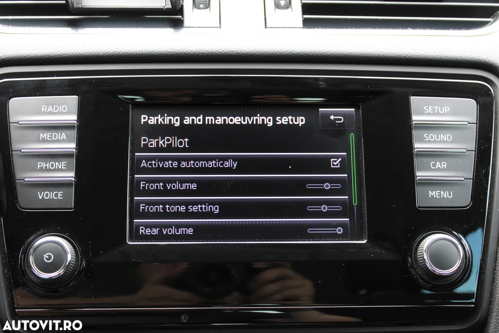 Skoda Octavia 2.0 TDI ELEGANCE DSG - 27