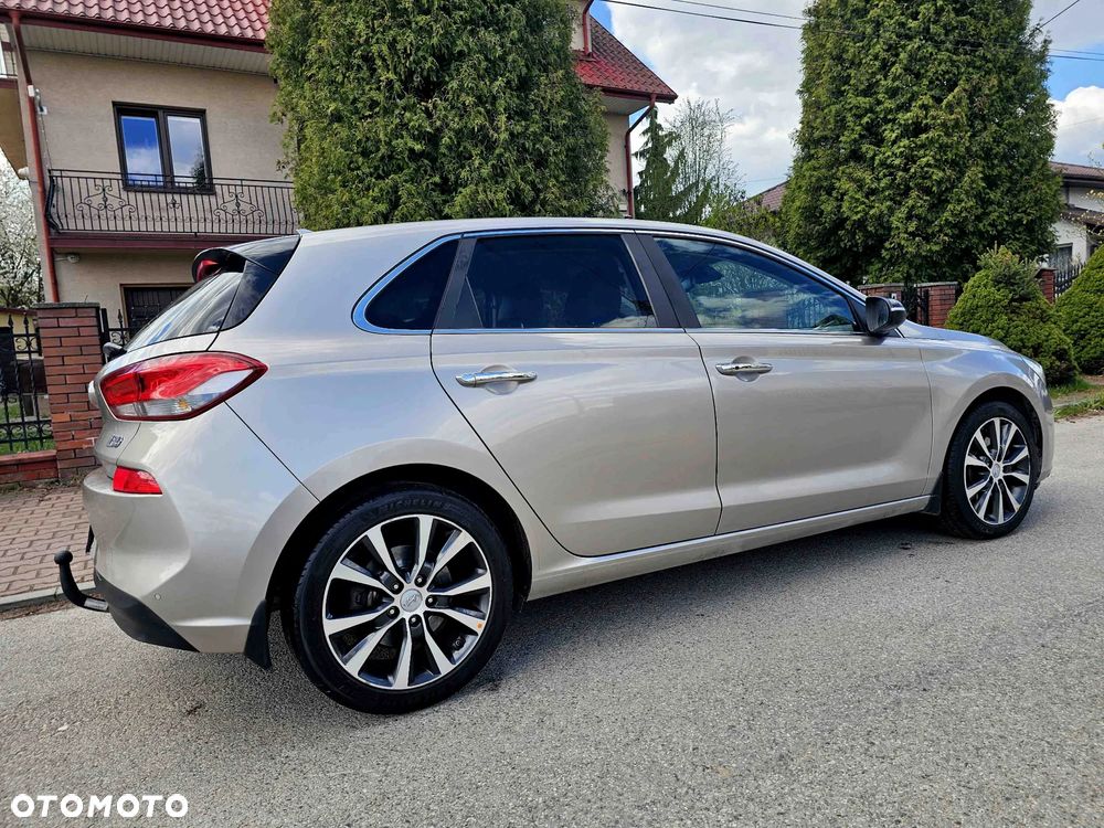 Hyundai i30 blue 1.6 CRDi Premium - 6