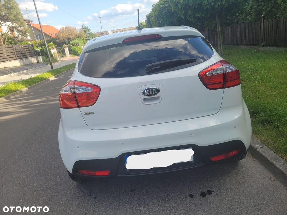 Kia Rio 1.2 Attract - 6