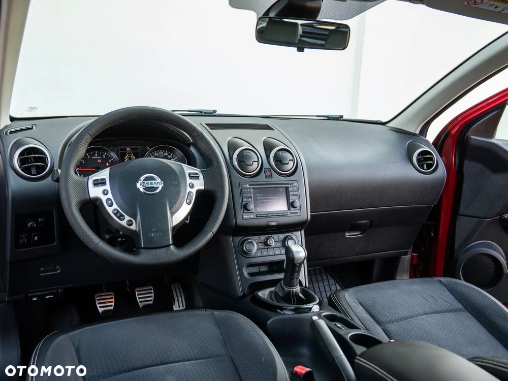 Nissan Qashqai 1.6 360 - 22