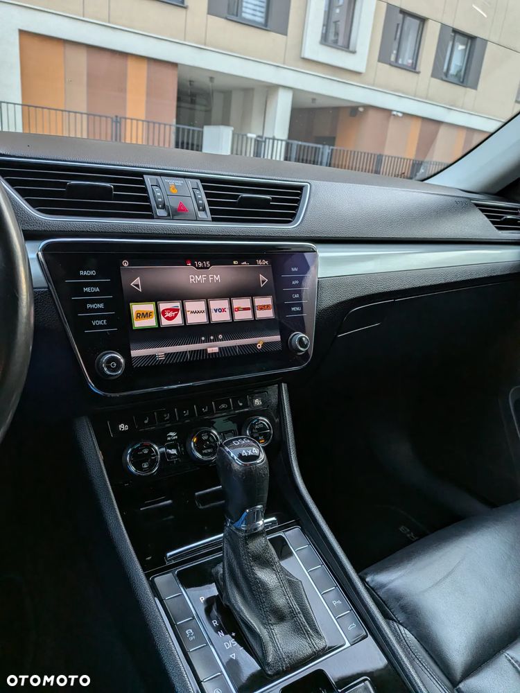 Skoda Superb 2.0 TDI 4x4 Ambition DSG - 30