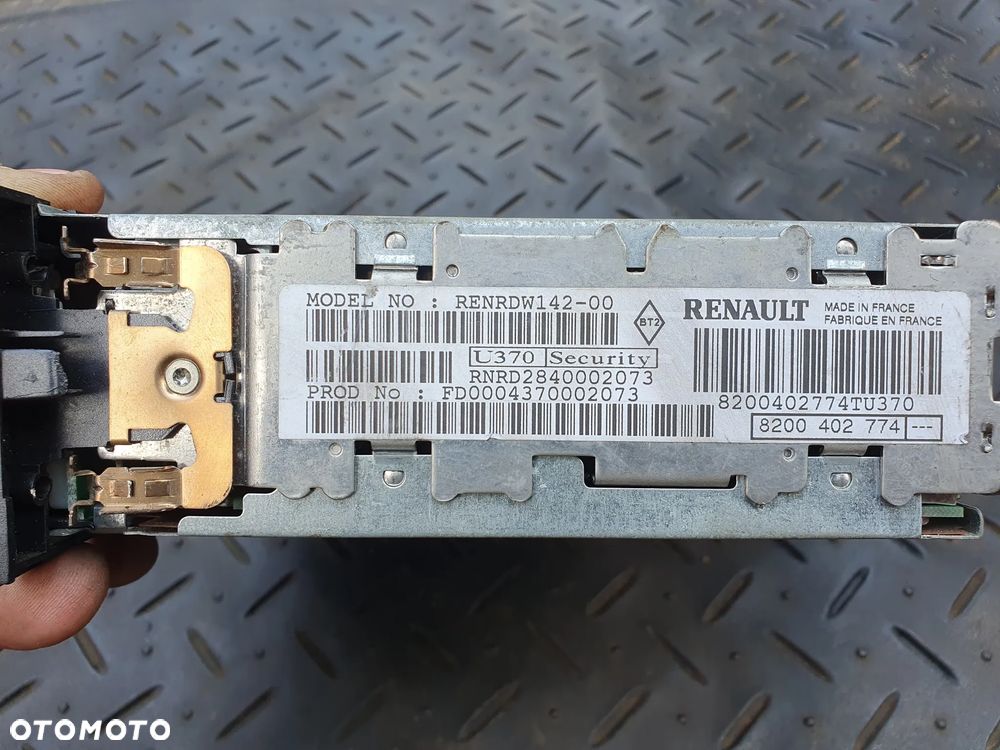 RENAULT MEGANE II RADIOODTWARZACZ RADIO FABRYCZNE RENRDW142-00 8200402774 + KOD - 5