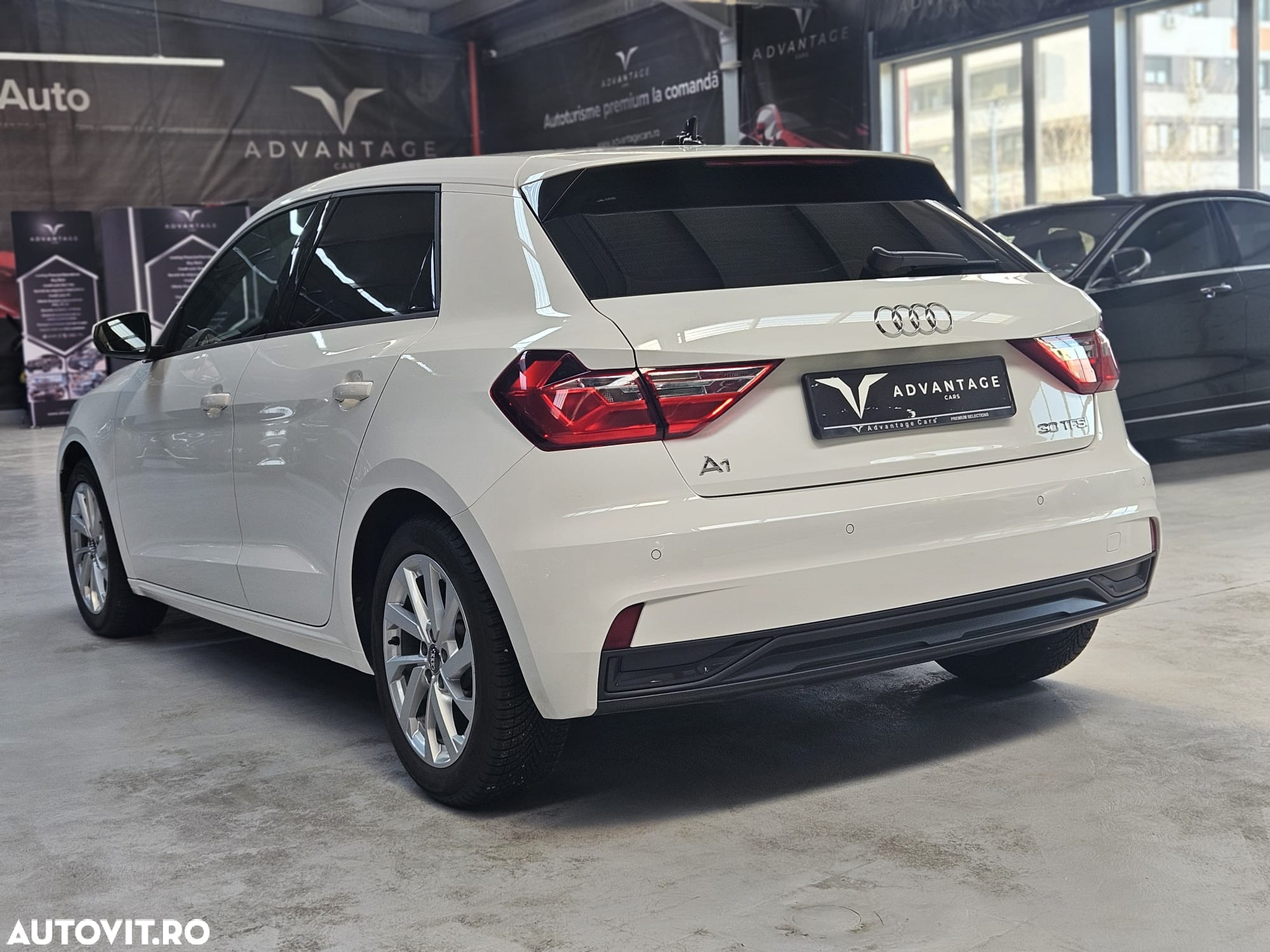 Audi A1 Sportback 1.0 30 TFSI S tronic Basic - 2