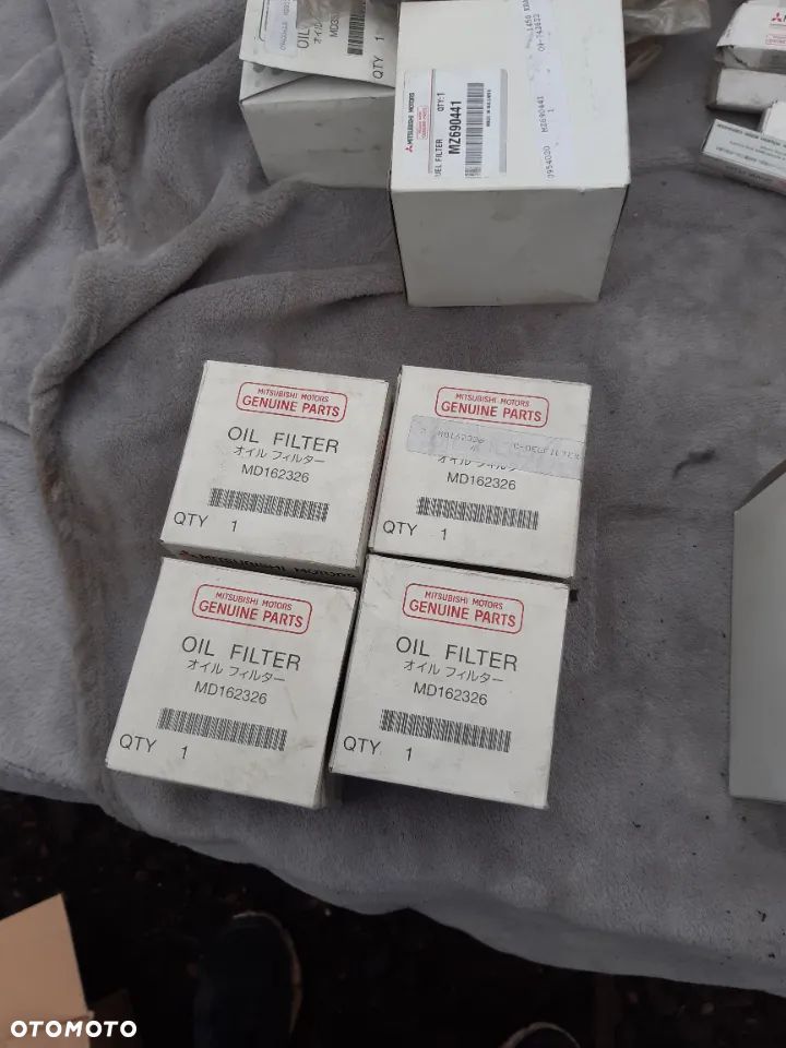 Filtr oleju Mitsubishi 3000 GT Colt  MD162326 Oil Filter - 1
