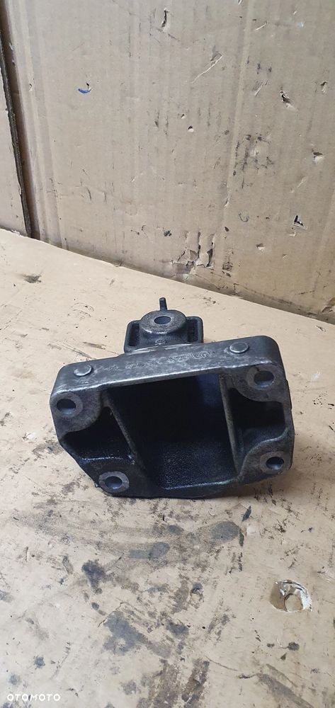 Łapa silnika mocowanie Mercedes ML W163 4.0 CDI A6282230204 - 6