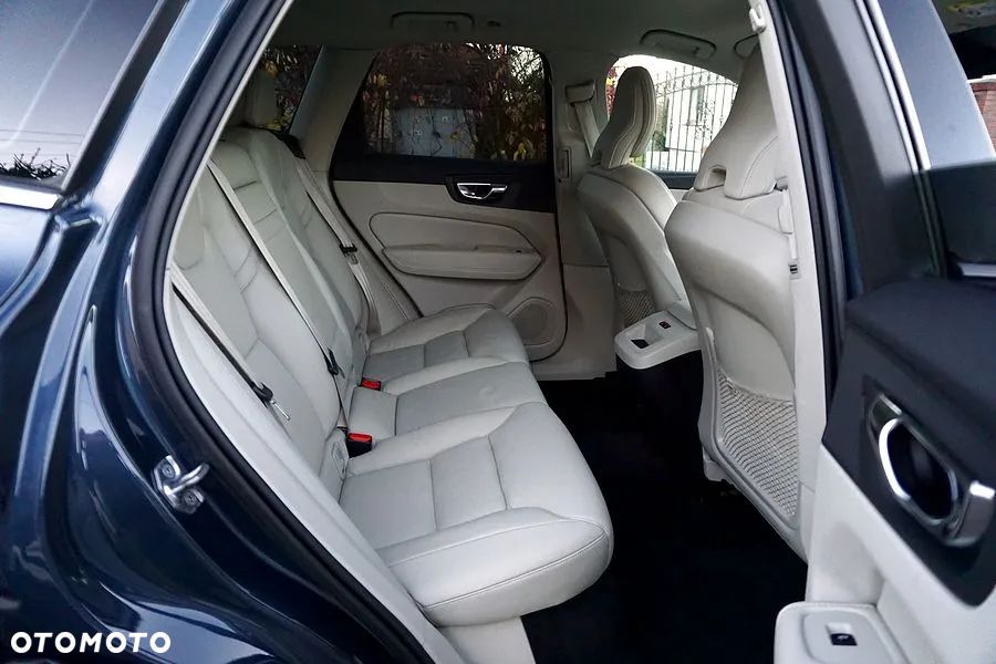 Volvo XC 60 D4 Inscription - 24