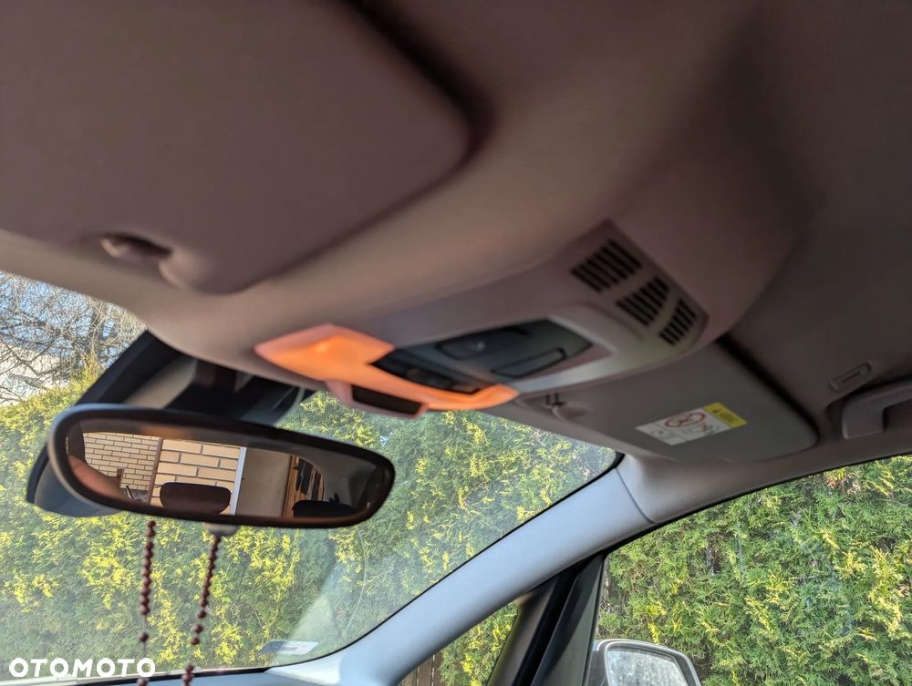 BMW Seria 2 218i GT - 9