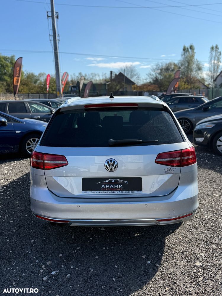 Volkswagen Passat 2.0 TDI DSG Highline - 10