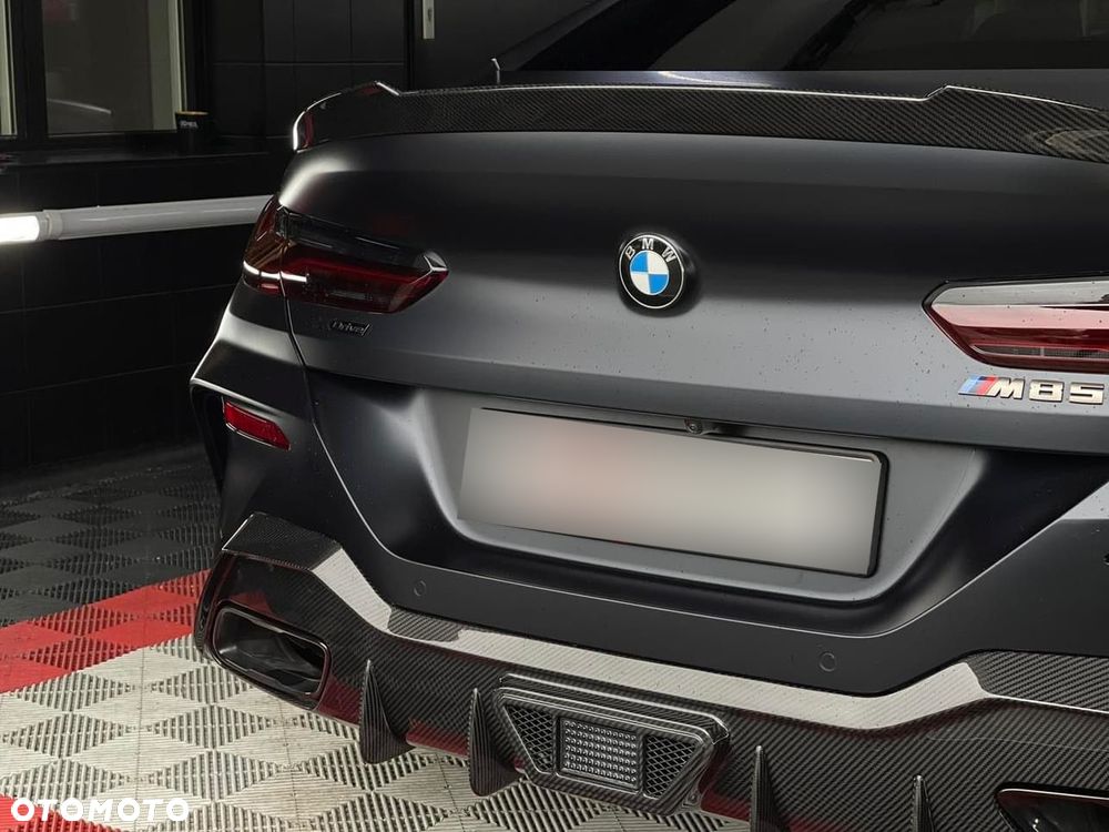BMW Seria 8 - 11
