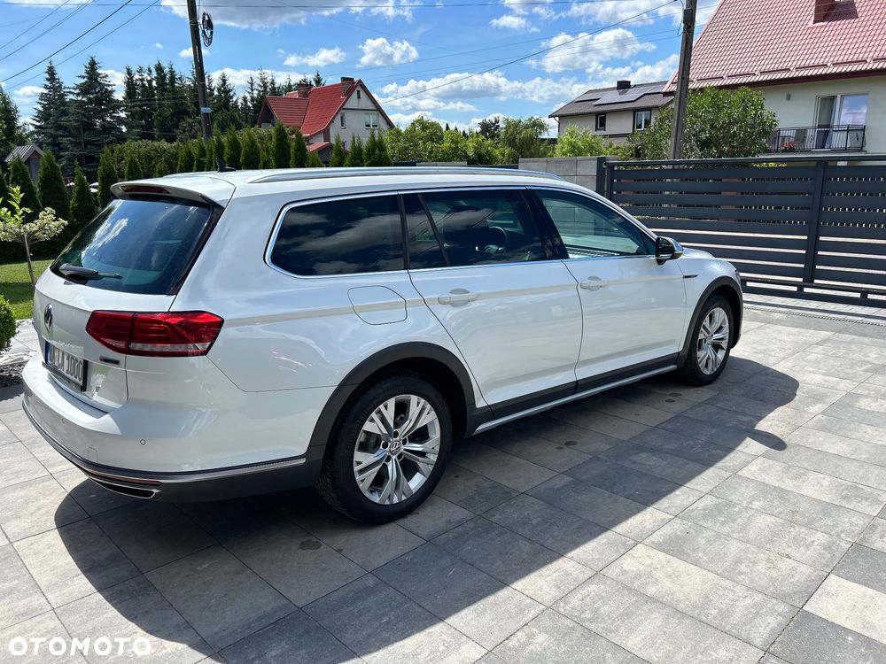 Volkswagen Passat Alltrack 2.0 TDI SCR DSG 4Motion - 9
