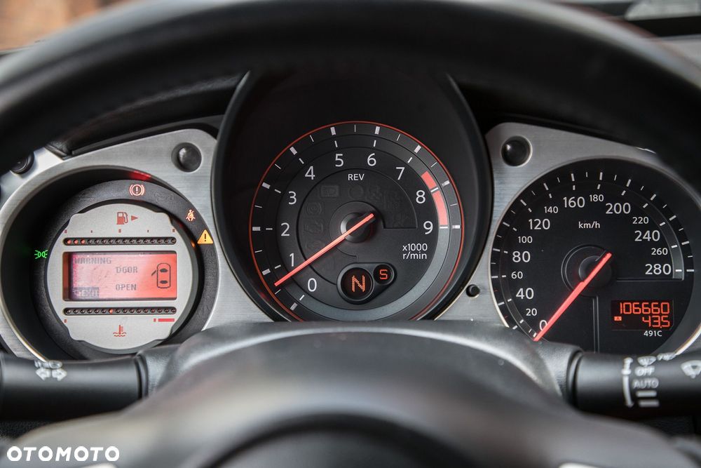Nissan 370 Z 3.7 V6 Premium - 22