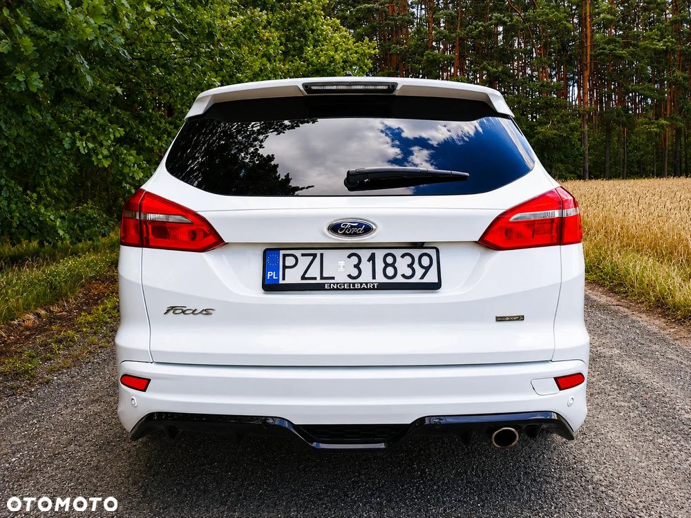 Ford Focus 1.5 EcoBoost STart-Stopp-System ST-LINE - 4