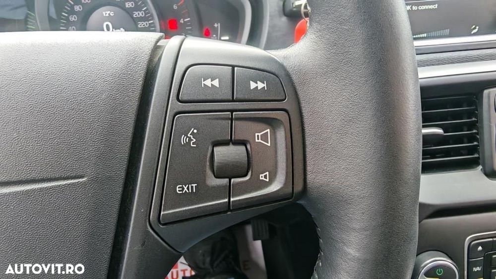 Volvo V40 - 21