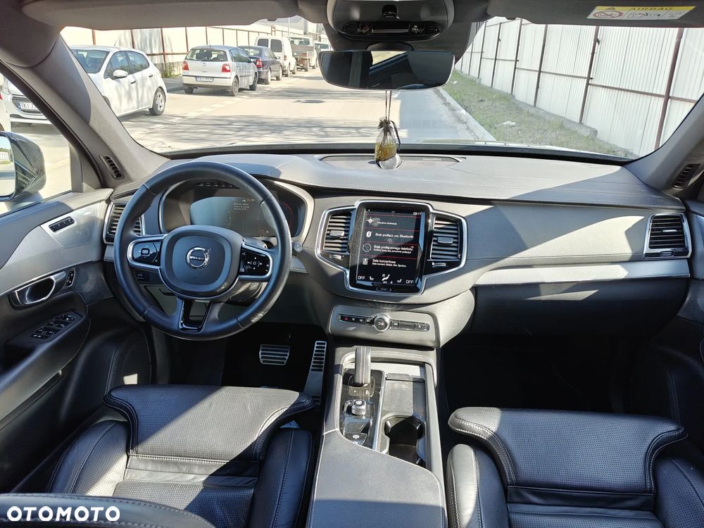 Volvo XC 90 B5 D AWD Plus Dark - 19