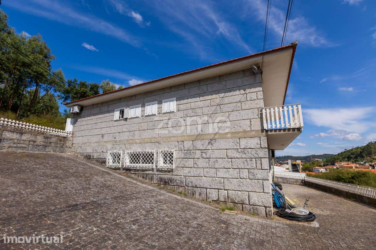 Prédio para serviços | Santo Tirso - Grande imagem: 4/37