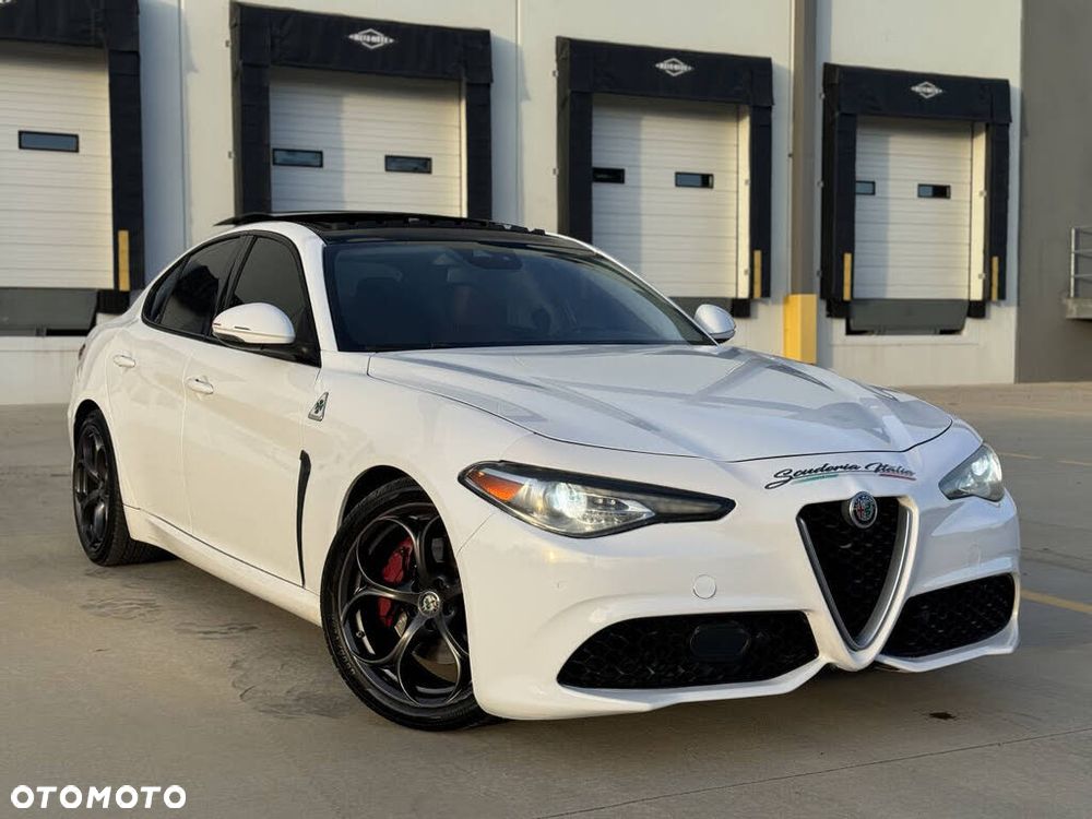 Alfa Romeo Giulia - 4