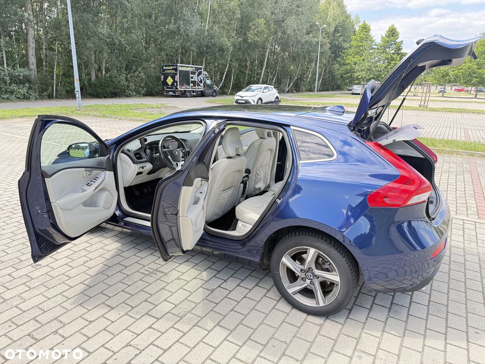 Volvo V40 D4 Ocean Race - 26