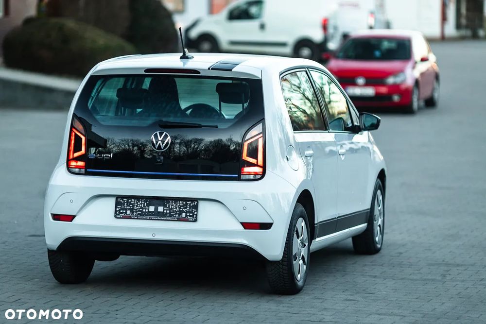 Volkswagen up! e-up - 10