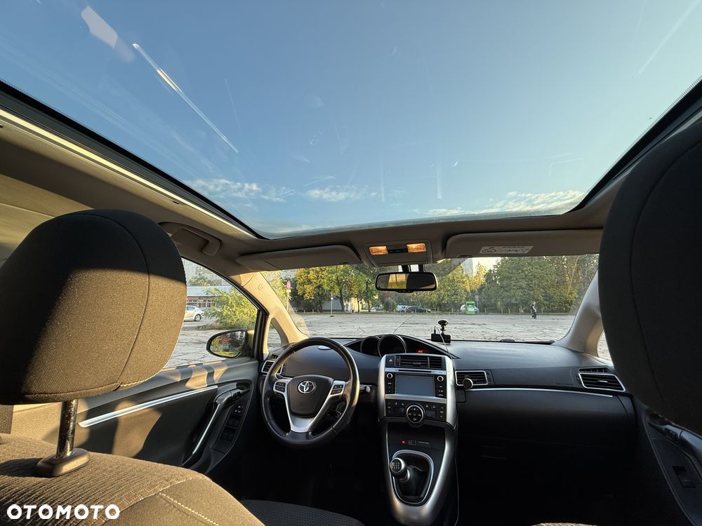 Toyota Verso 1.6 D-4D Prestige 7os - 22