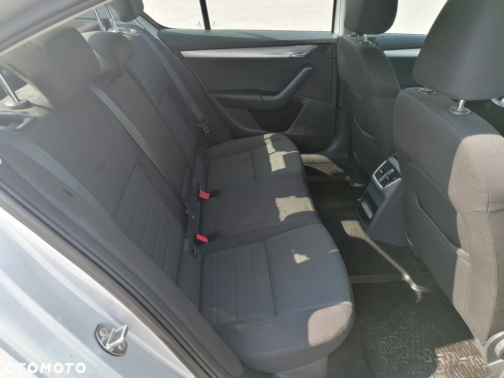 Skoda Octavia 1.8 TSI Style DSG - 18