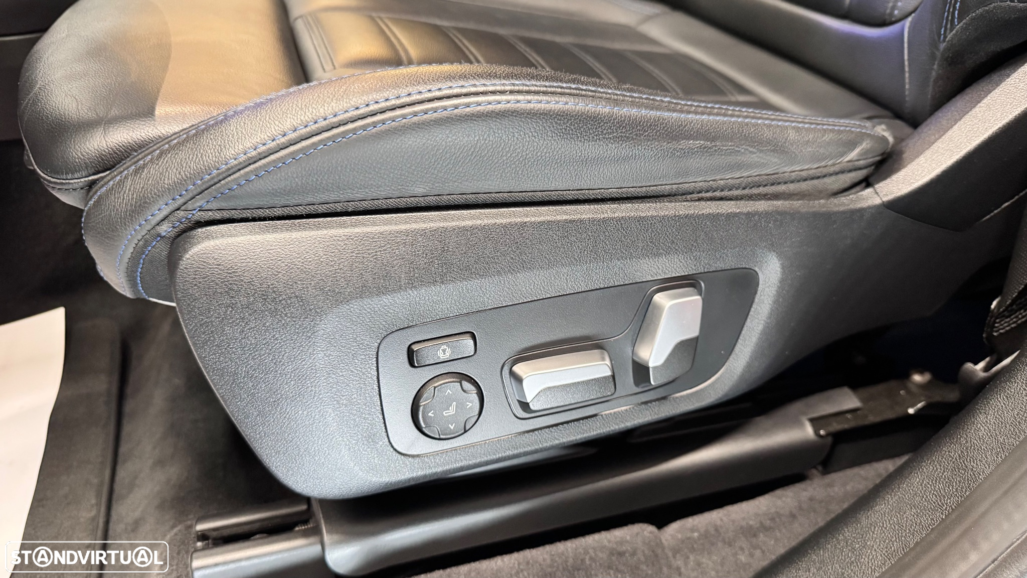 BMW iX3 M Sport Impressive - 11