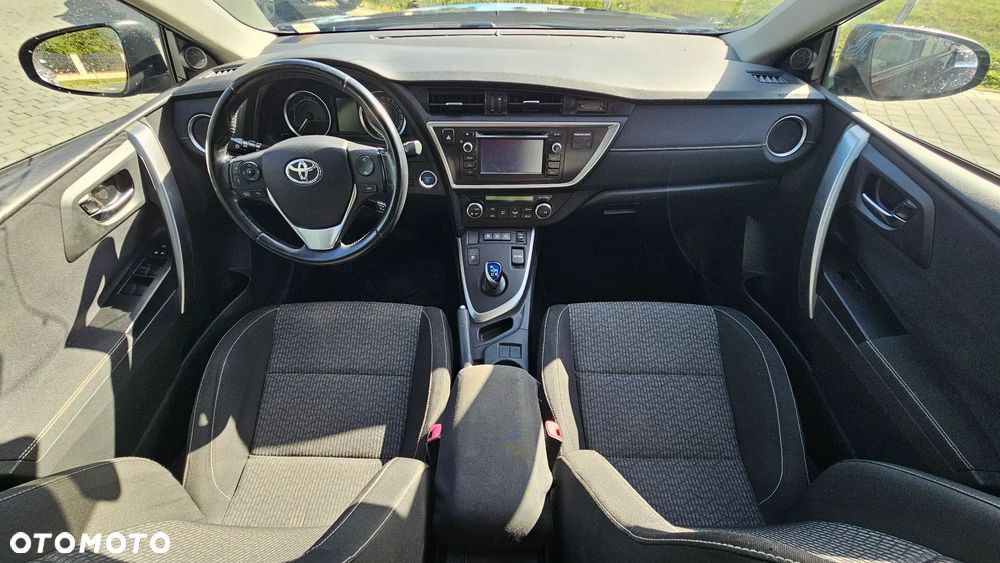 Toyota Auris 1.8 HSD Luna - 19
