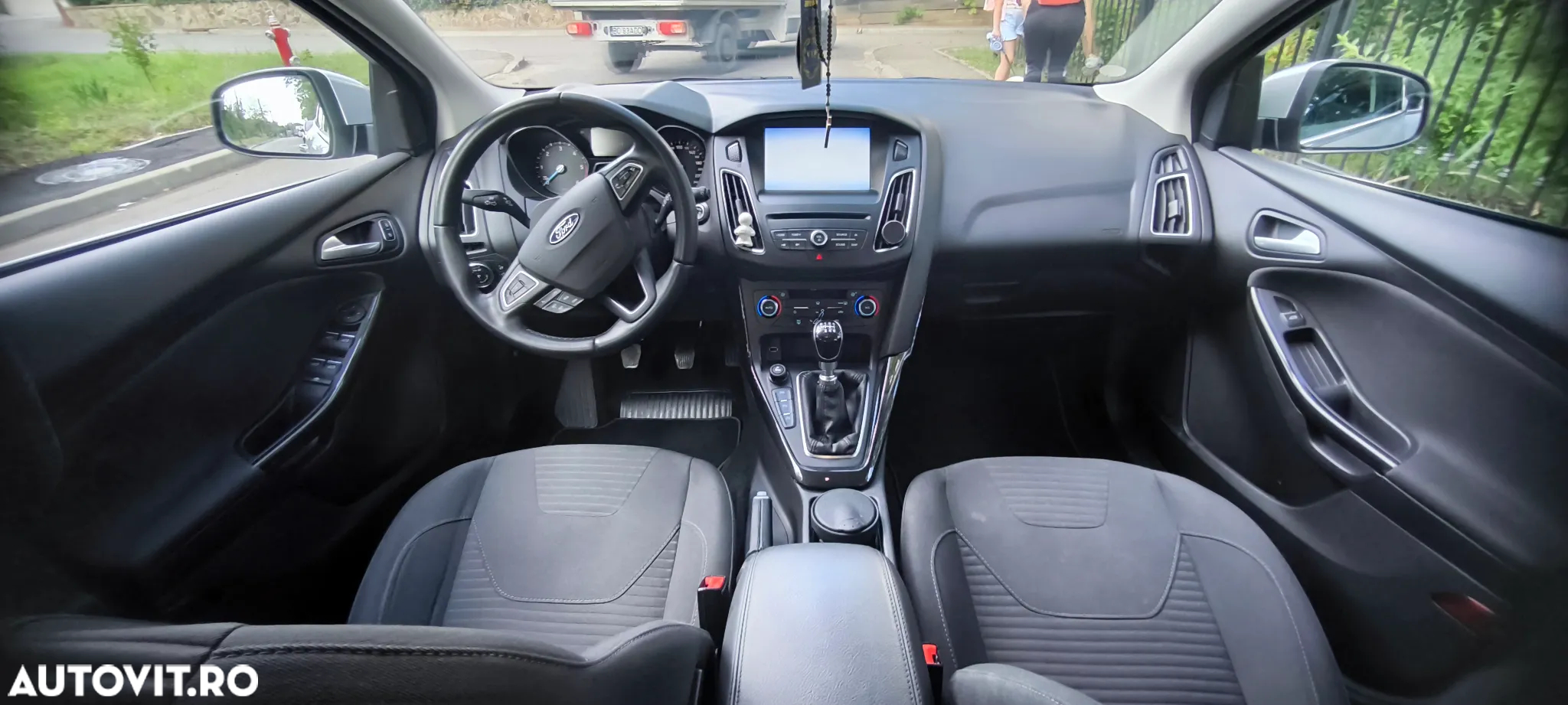 Ford Focus 1.5 EcoBlue Start-Stopp-System TITANIUM - 9