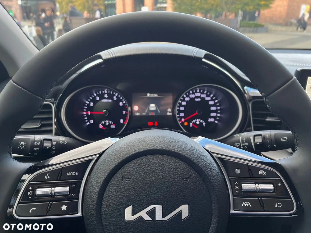 Kia Ceed 1.5 T-GDI Tribute - 14