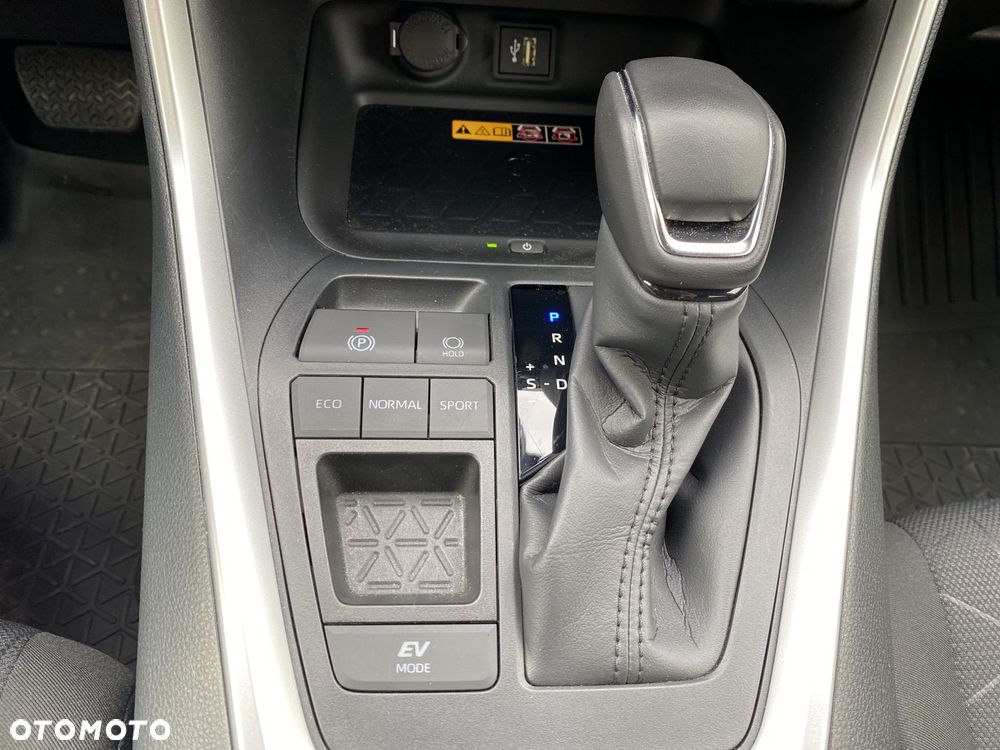 Toyota RAV4 2.5 Hybrid Comfort 4x2 - 21