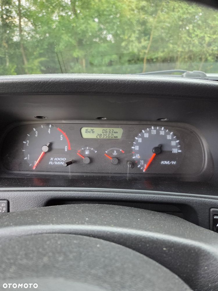 Nissan Terrano - 9
