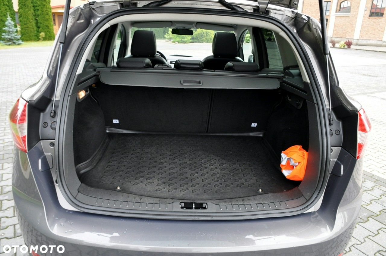 Ford Kuga - 35