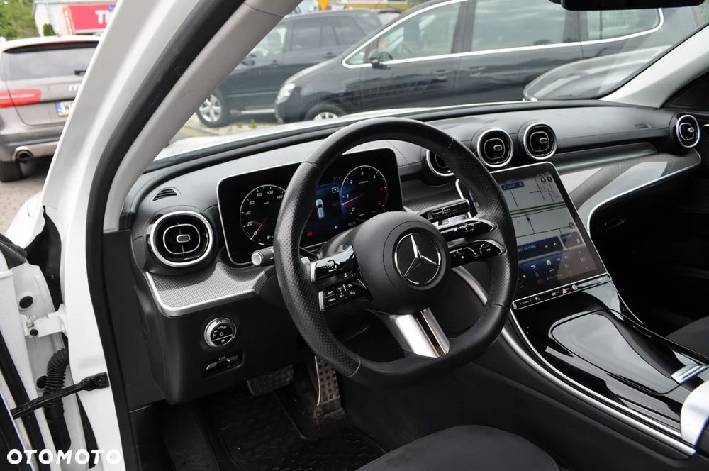 Mercedes-Benz Klasa C 200 d mHEV AMG - 17