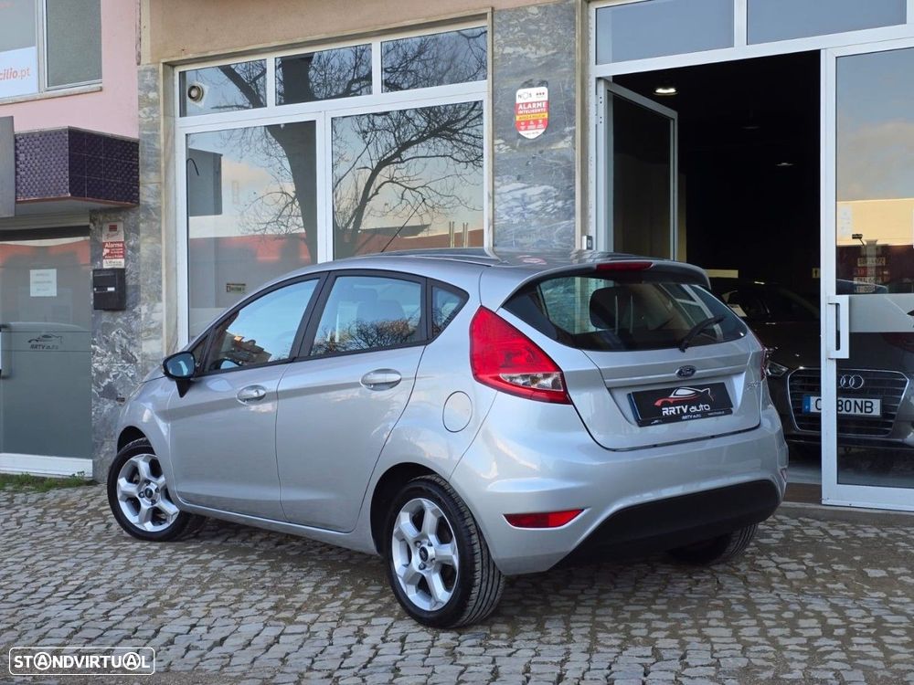 Ford Fiesta 1.25 Trend - 12