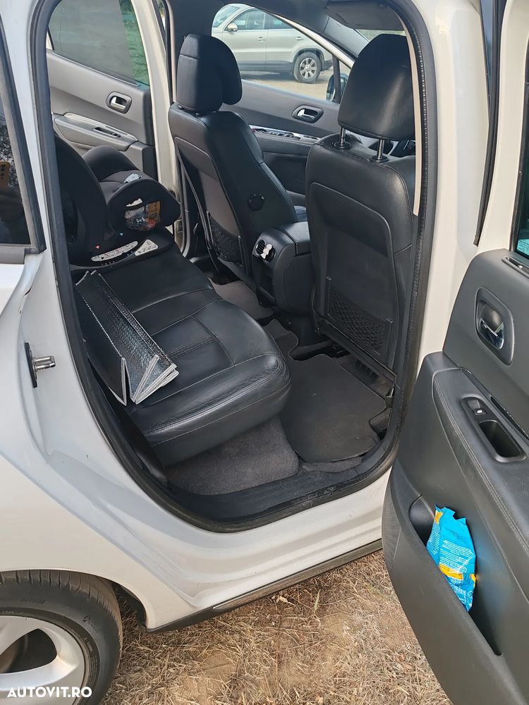 Peugeot 3008 HYbrid4 - 6