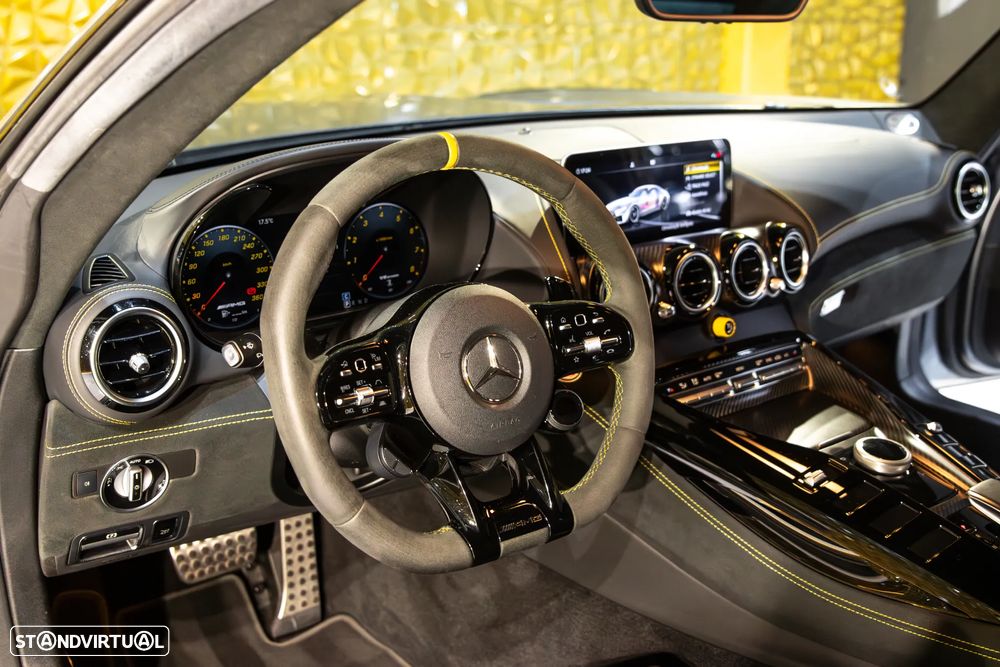 Mercedes-Benz AMG GT R - 43
