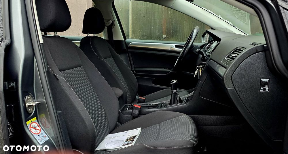 Volkswagen Golf 1.6 TDI BMT Trendline - 32